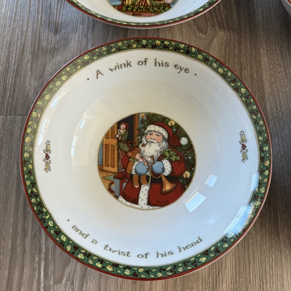 A Christmas Story Portmeirion Bowls Set - 4pc - Picture 5 of 6